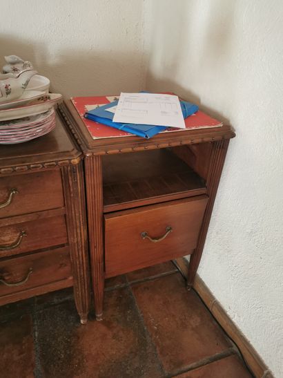 Bureau en chêne 1930

Hauteur 77 cm, largeur...