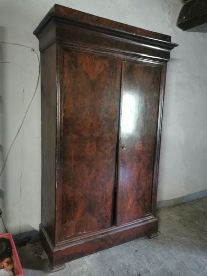 Armoire de style Louis Philippe en acajou...