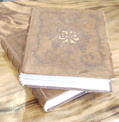 DEUX BIBLES en vélin, ancien et nouveau testament,...
