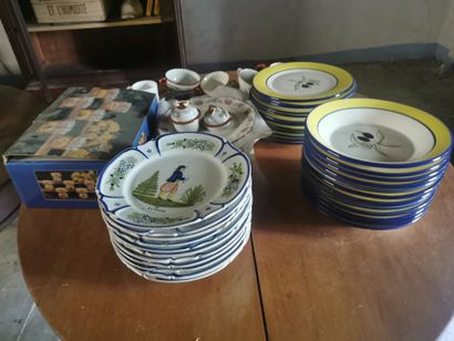 Ensemble de verreries, assiettes et dive...
