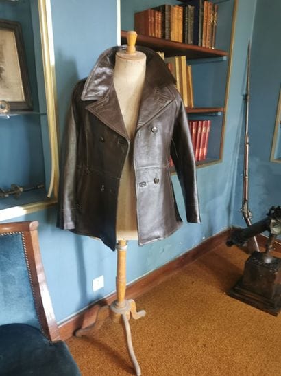 Troupes motorisées 

veste en cuir (probablement...