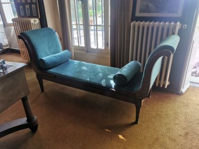 BANQUETTE DE REPOS de style Empire recouvert...