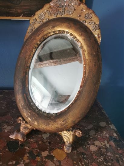 PETIT miroir de coiffeuse sur pieds ovale...