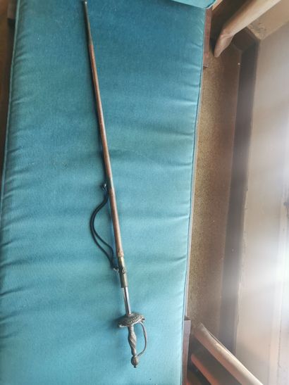 EPEE Allemande avec son fourreau en cuir...