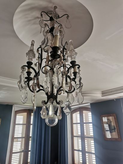 Lustre cage a trois bras de lumiere a pampilles...