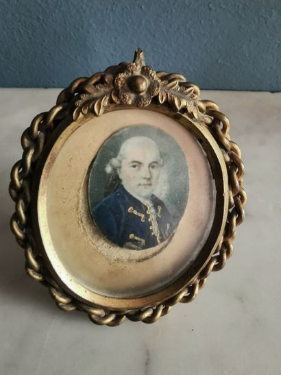 MINIATURE de LOUIS charles AUBERT (1730-1798)

Cadre...