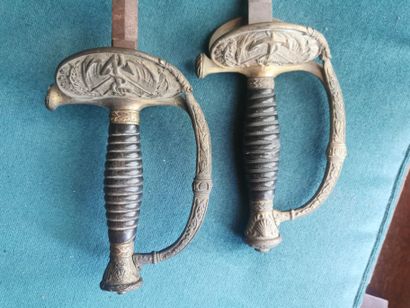 DEUX épées de la Marine de parade 

XIXème...