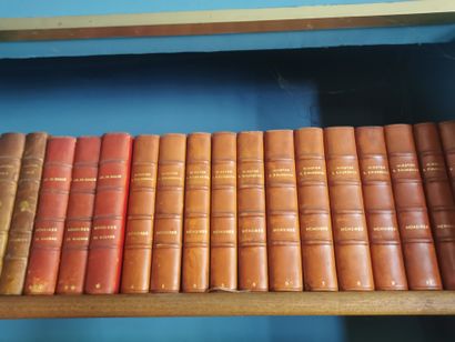 DEUX séries de livres

Winston CHURCHILL...