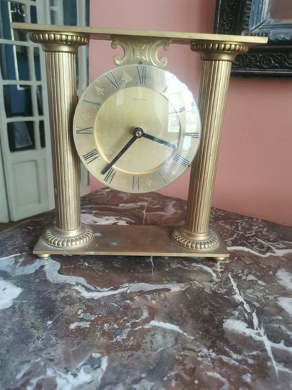 HOUR LAVIGNE (1848-2008)

Pendule de bureau...