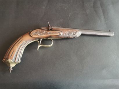 PISTOLET de tir à percussion, canon rayé...