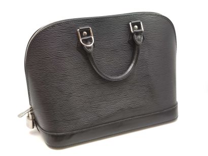 Louis VUITTON - ALMA noir

Grand modèle
