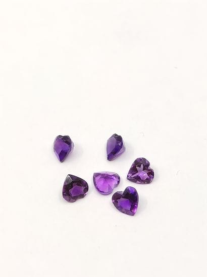 SIX AMETHYSTES Coeur 6 mm 

Poids : 3,87...