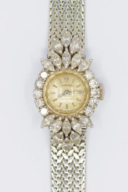 OMEGA 

Montre bracelet en or gris 750°,...