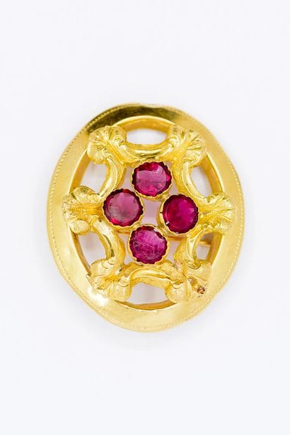 PENDENTIF CIRCULAIRE formant pendentif en...