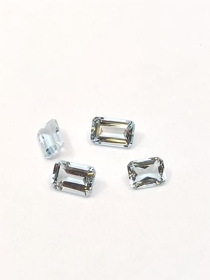 QUATRE AIGUE- MARINE Rectangle Pans Coupés...