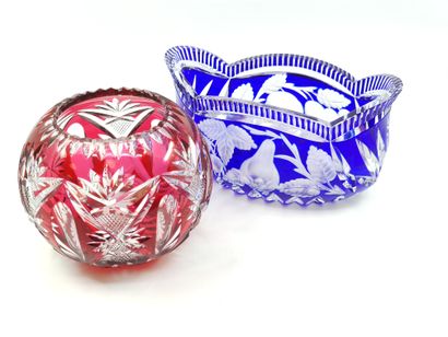 SAINT LOUIS 

Petite coupe en cristal rouge...