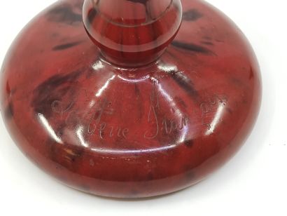 LE VERRE FRANCAIS

Vase balustre en verre...