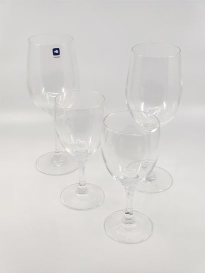 BACCARAT

Quatre verres à whisky en cristal...