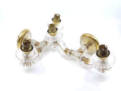 PAIRE d'appliques en laiton et bakelite à...