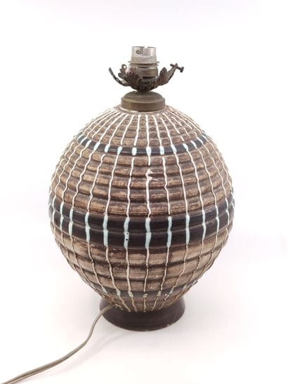 TRAVAIL DU Xxeme siècle 

Lampe boule en...