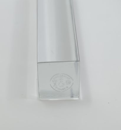 BACCARAT 

Douze porte-couteaux en cristal...