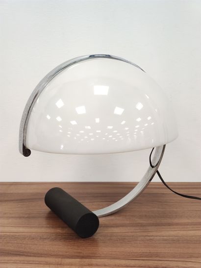 
GAE AULENTI MARTINELLI LUCE (1927-2012)




Lampe...