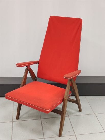 YOUPY

Fauteuil pliant en velours rouge armature...