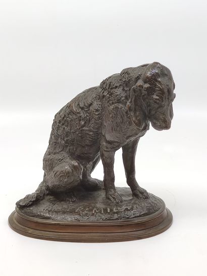 FREMIET Emmanuel (1824-1910)

Epagneul assis

Bronze...