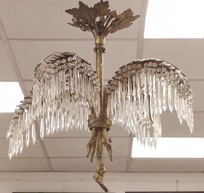 
LUSTRE à quatre bras de lumière en forme...