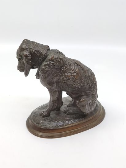 FREMIET Emmanuel (1824-1910)

Epagneul assis

Bronze...