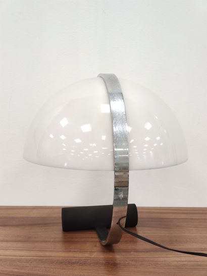 
GAE AULENTI MARTINELLI LUCE (1927-2012)




Lampe...