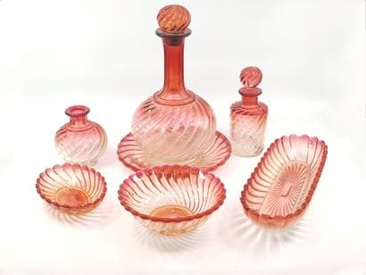 BACCARAT Déposé, modèle Bambou

Partie de...