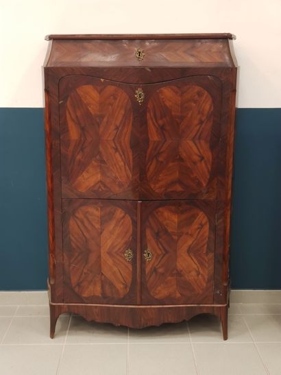 SECRETAIRE droit en bois de placage de palissandre...