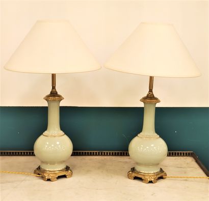 
Paire de lampes Napoléon III à huile montées...