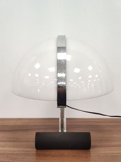 
GAE AULENTI MARTINELLI LUCE (1927-2012)




Lampe...