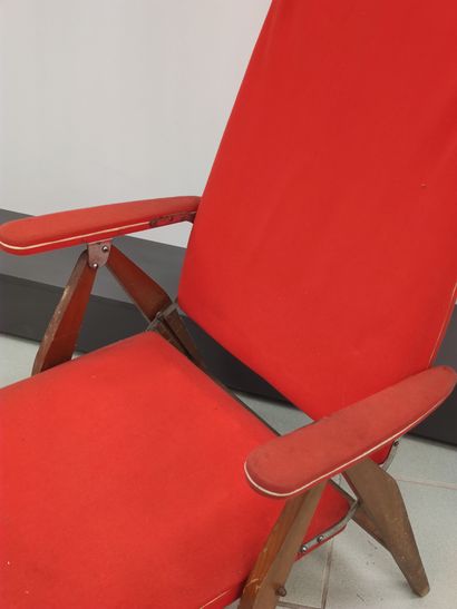 YOUPY

Fauteuil pliant en velours rouge armature...