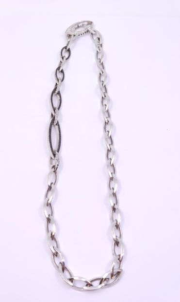 TRAVAIL italien

COLLIER SAUTOIR en or gris...