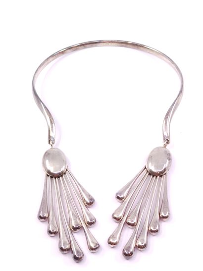 Georg JENSEN (1866-1935) 

Parure en argent...
