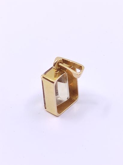 TRAVAIL Français

PENDENTIF en or jaune 750°...