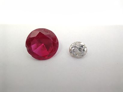 DIAMANT taille ancienne sur papier d'environ...