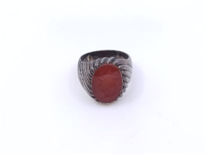 CHEVALIERE en argent ornée d'une intaille...