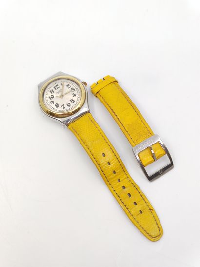 SWATCH

Montre bracelet, boîtier rond en...