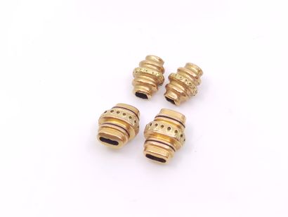 LOT de débris en or 750°

Poids : 6,31 g