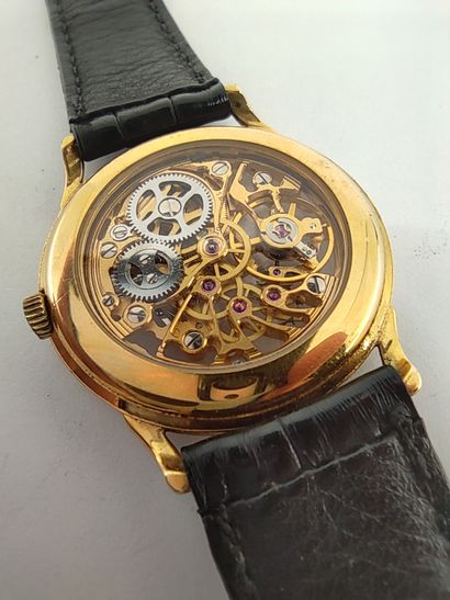 BERNAY

Montre bracelet, boîtier rond en...