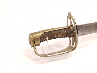 Cavalry officer's saber, with revolving guard....