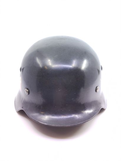 Casque type 42 Luftwaffe. 

Avec coiffe intérieure....