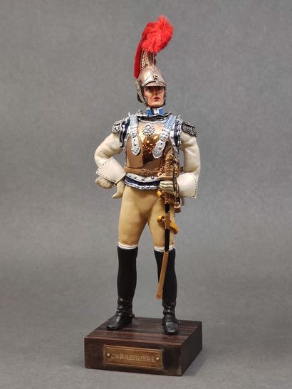 Marcel RIFFET 

Deux figurines en plomb peint...
