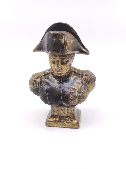 Trois sujets Napoléoniens:

- Bonaparte au...