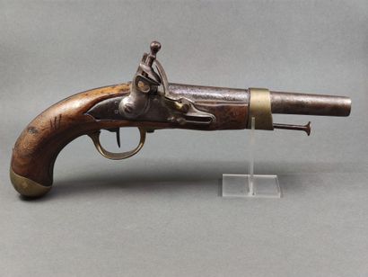 PISTOLET réglementaire à silex 

Manufacture...