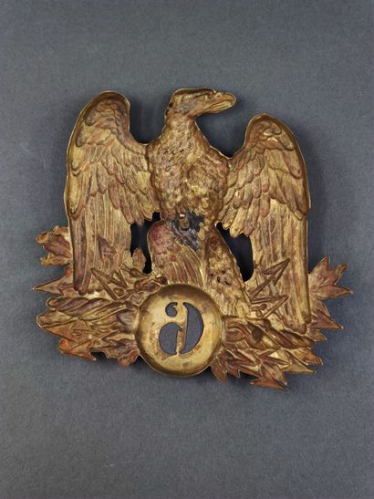 Plaque de shako du 6e régiment 

En laiton....